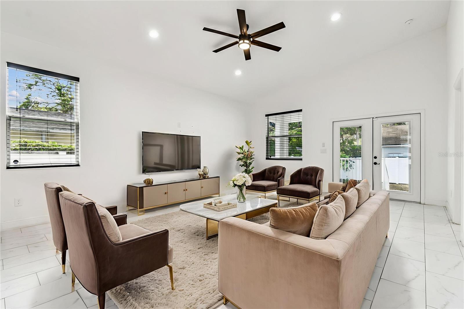 8704 N OTIS AVE, TAMPA, FL, 33604