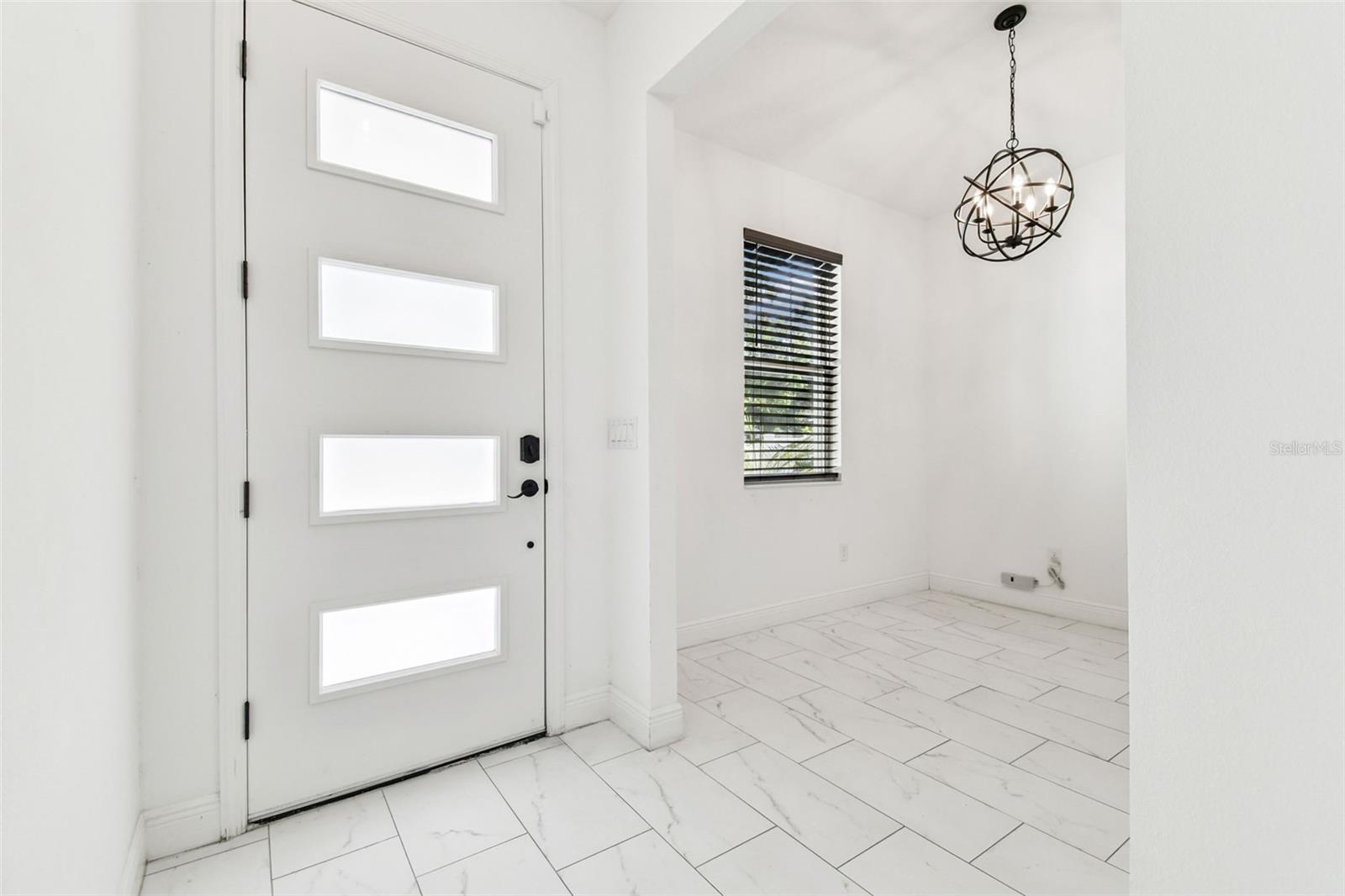 8704 N OTIS AVE, TAMPA, FL, 33604