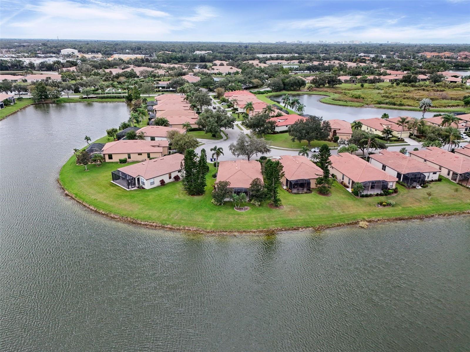 8037 STIRLING FALLS CIR, SARASOTA, FL, 34243