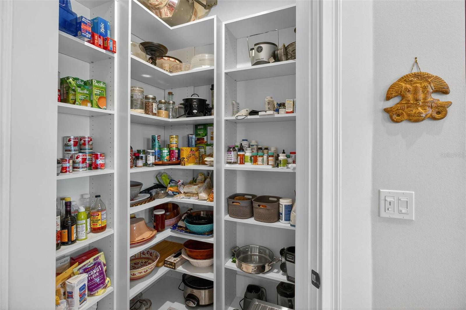 TB8440798 Property Photo