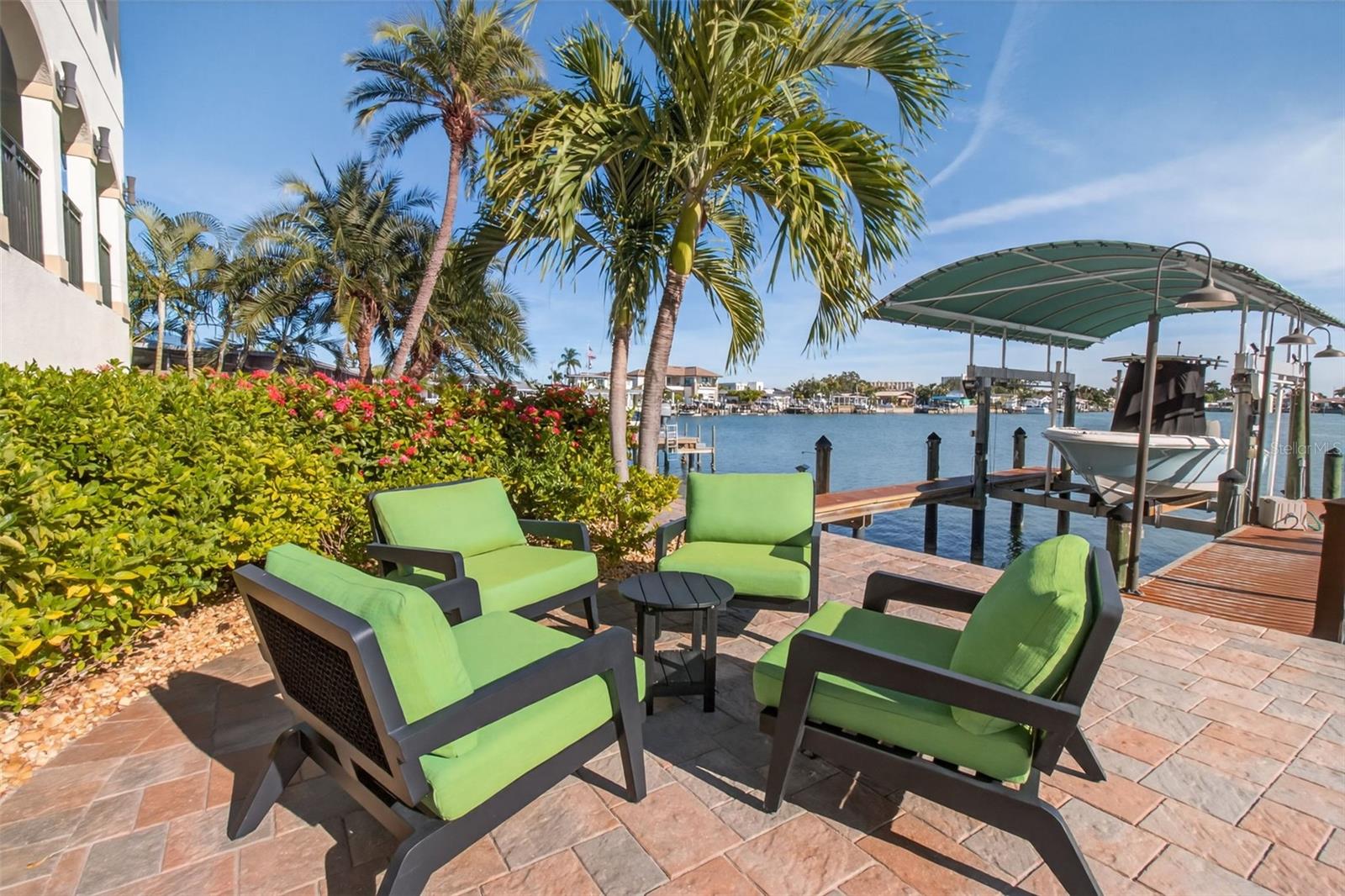 TB8440798 Property Photo