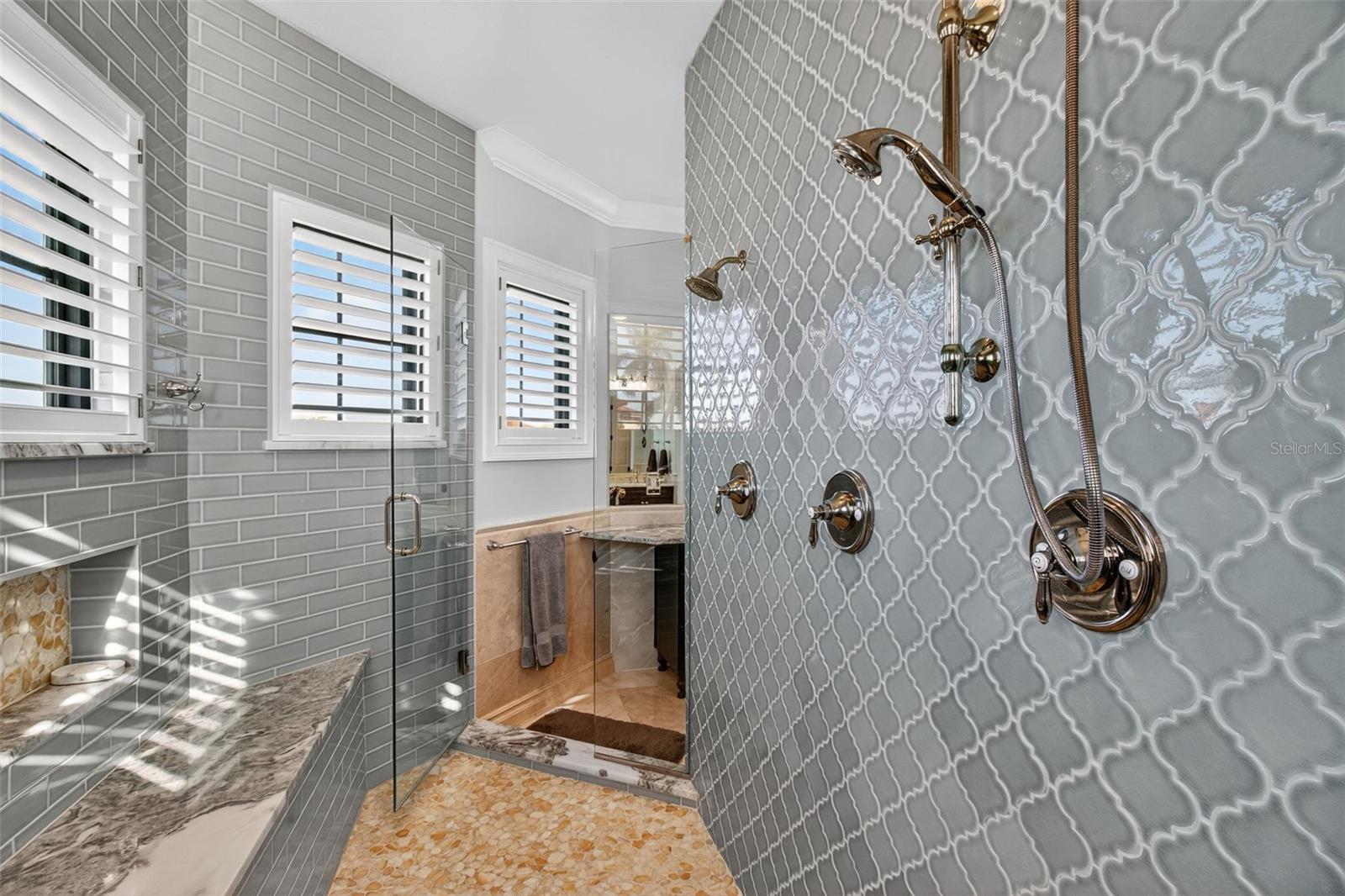 TB8440798 Property Photo