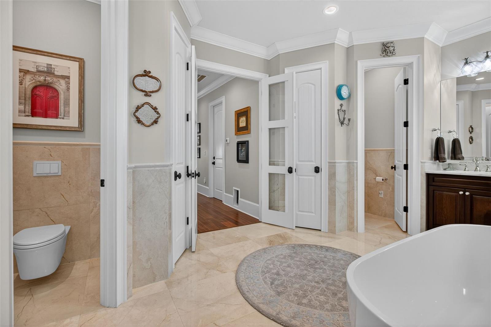 TB8440798 Property Photo