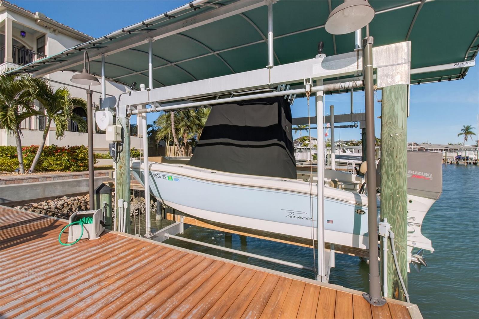 TB8440798 Property Photo