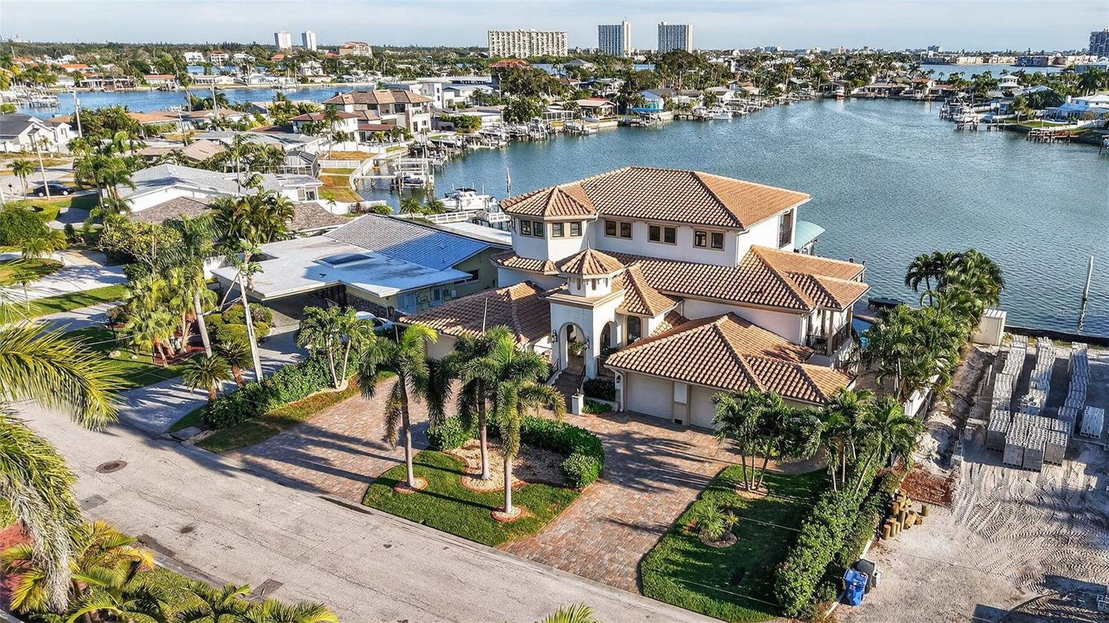 TB8440798 Property Photo