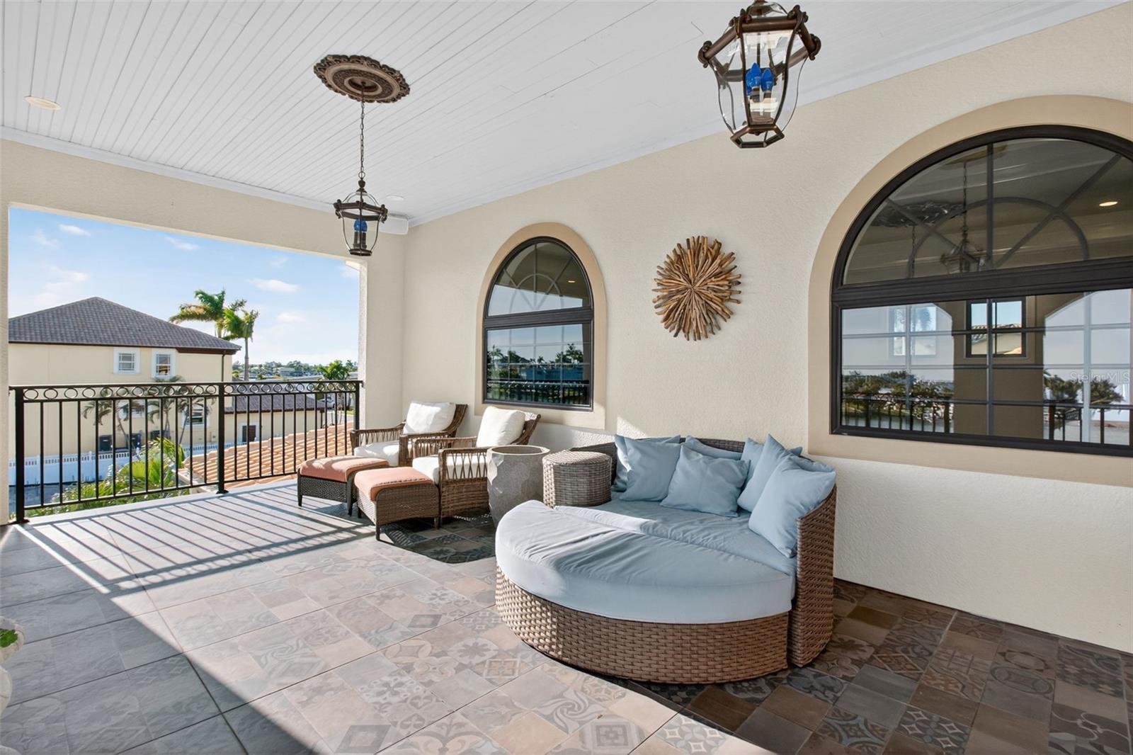 TB8440798 Property Photo