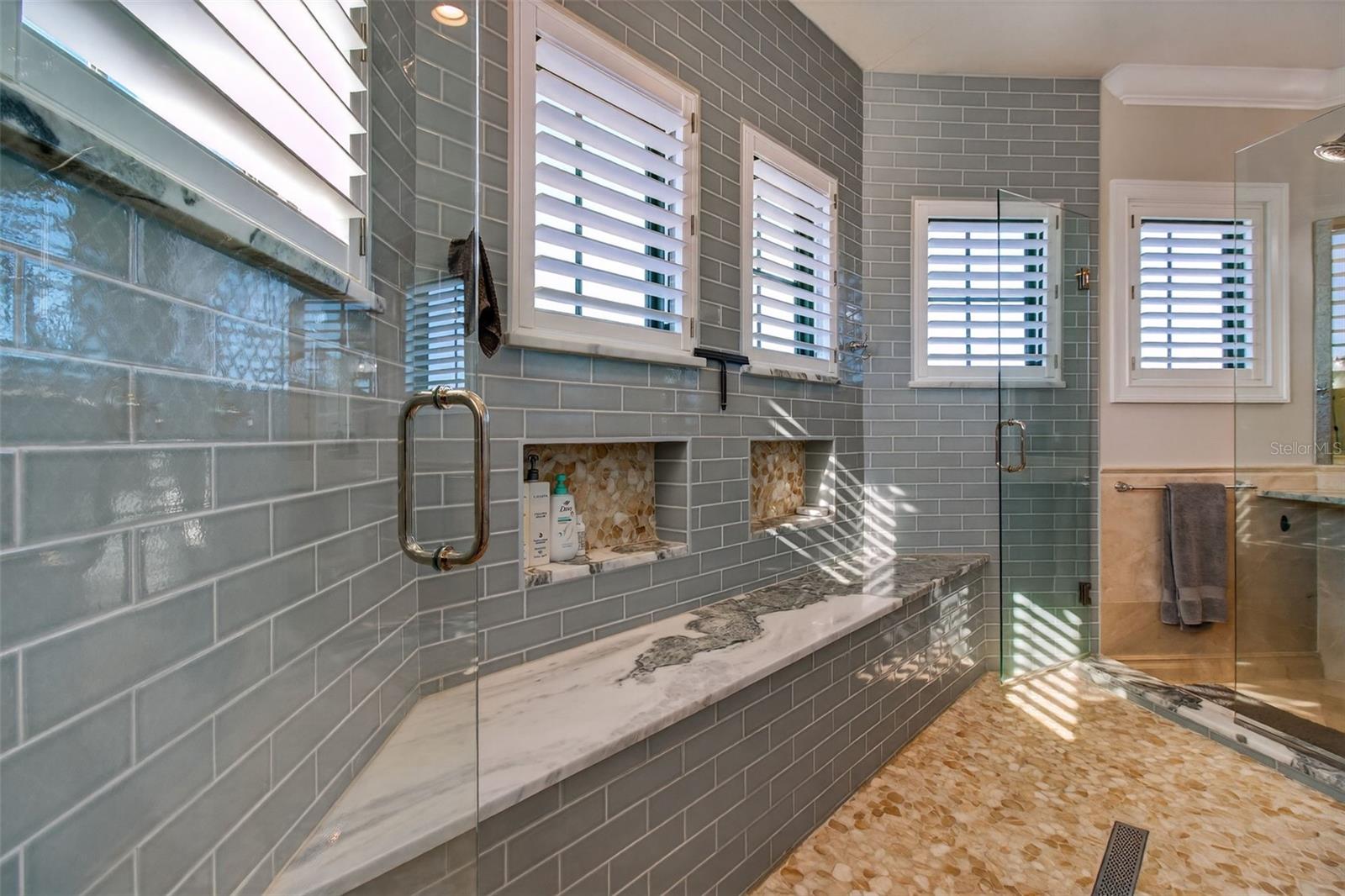 TB8440798 Property Photo