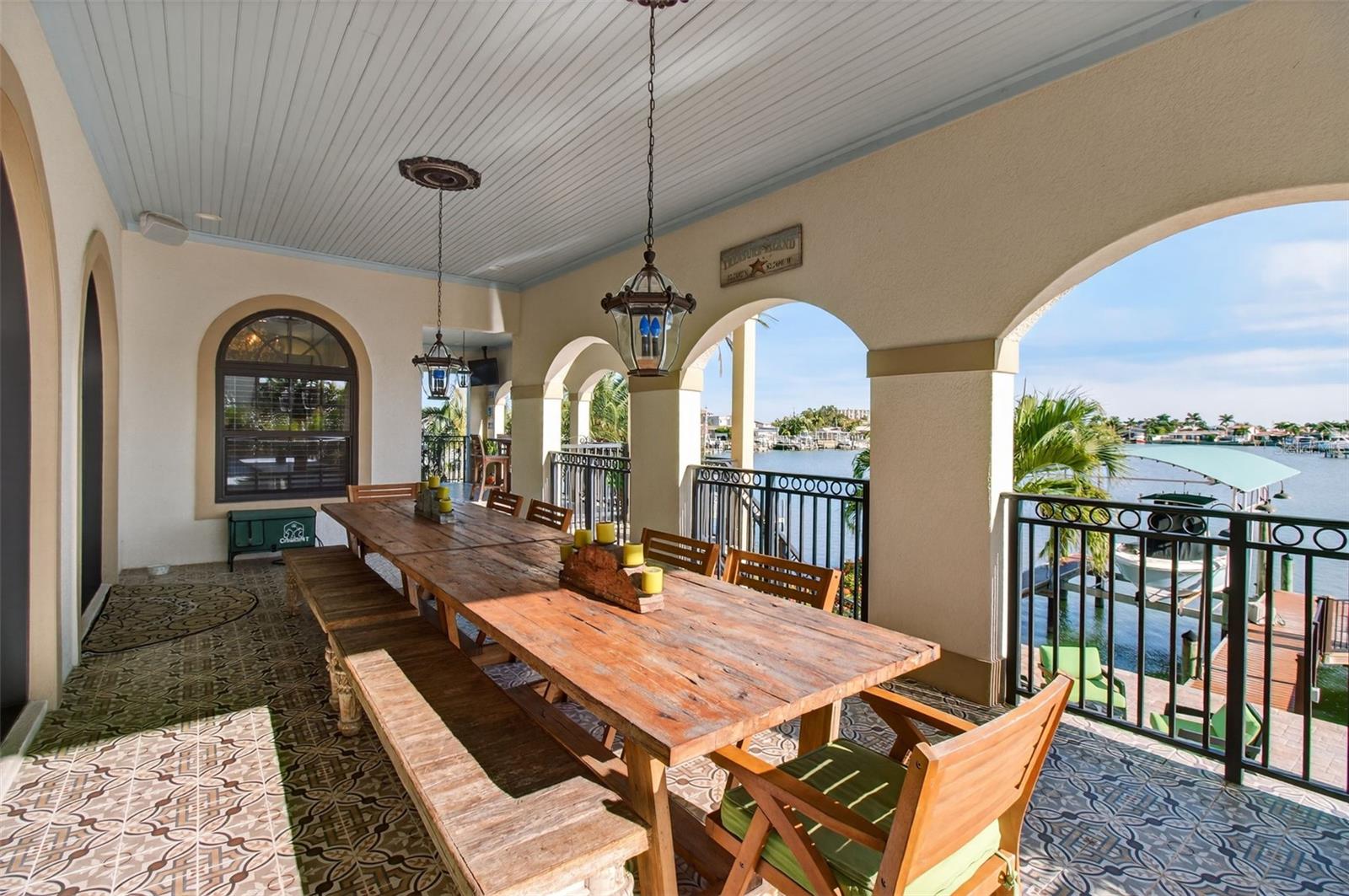 TB8440798 Property Photo