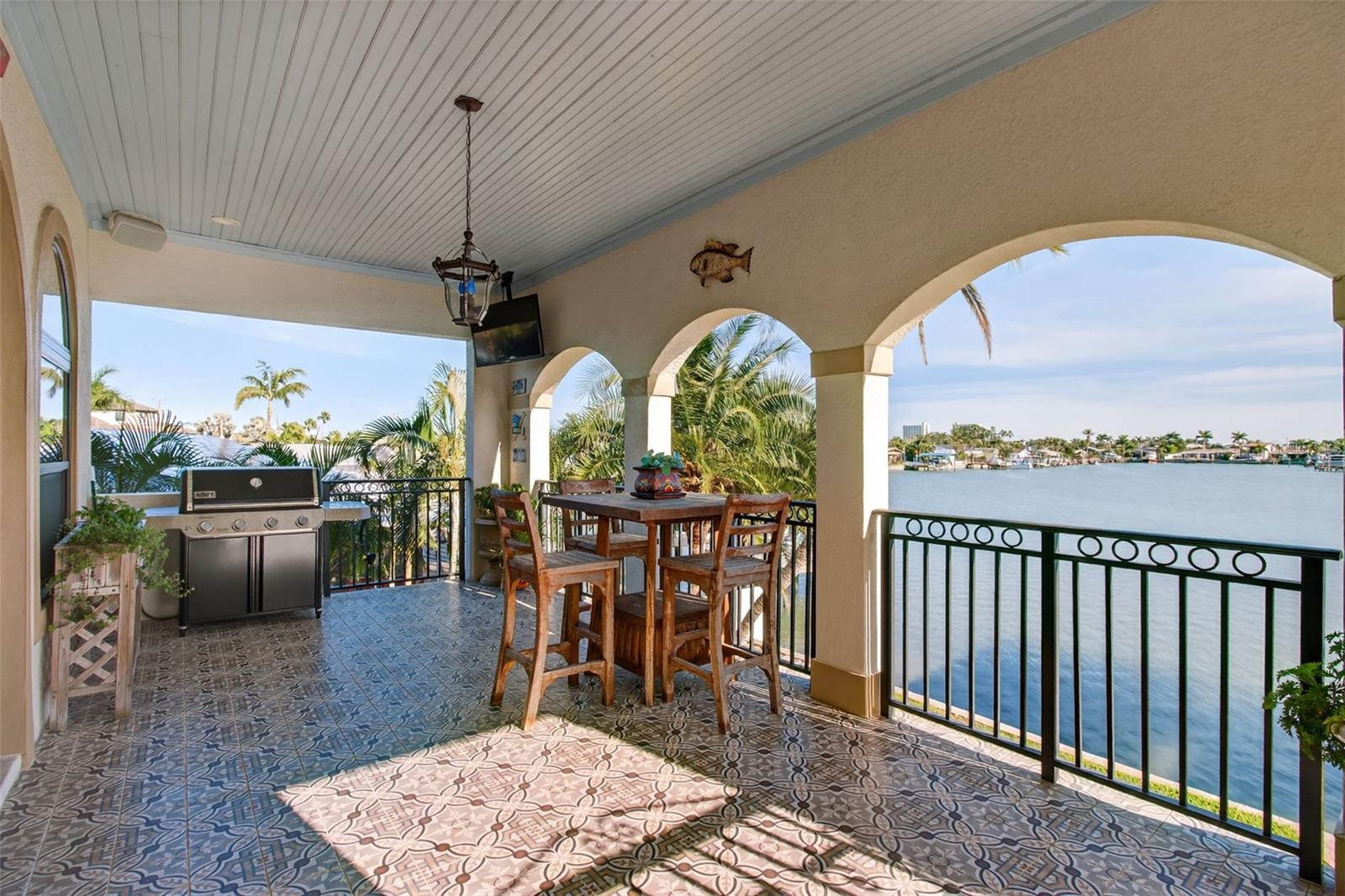 TB8440798 Property Photo