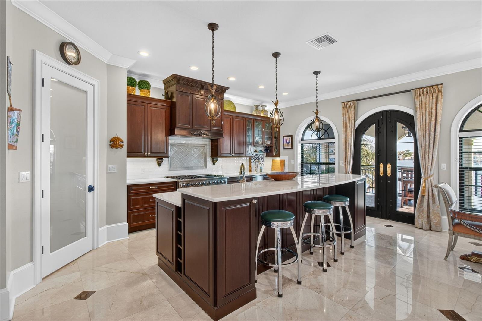 TB8440798 Property Photo