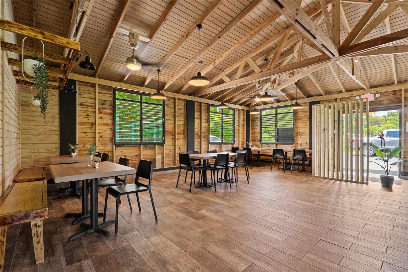 PR9116886 Property Photo