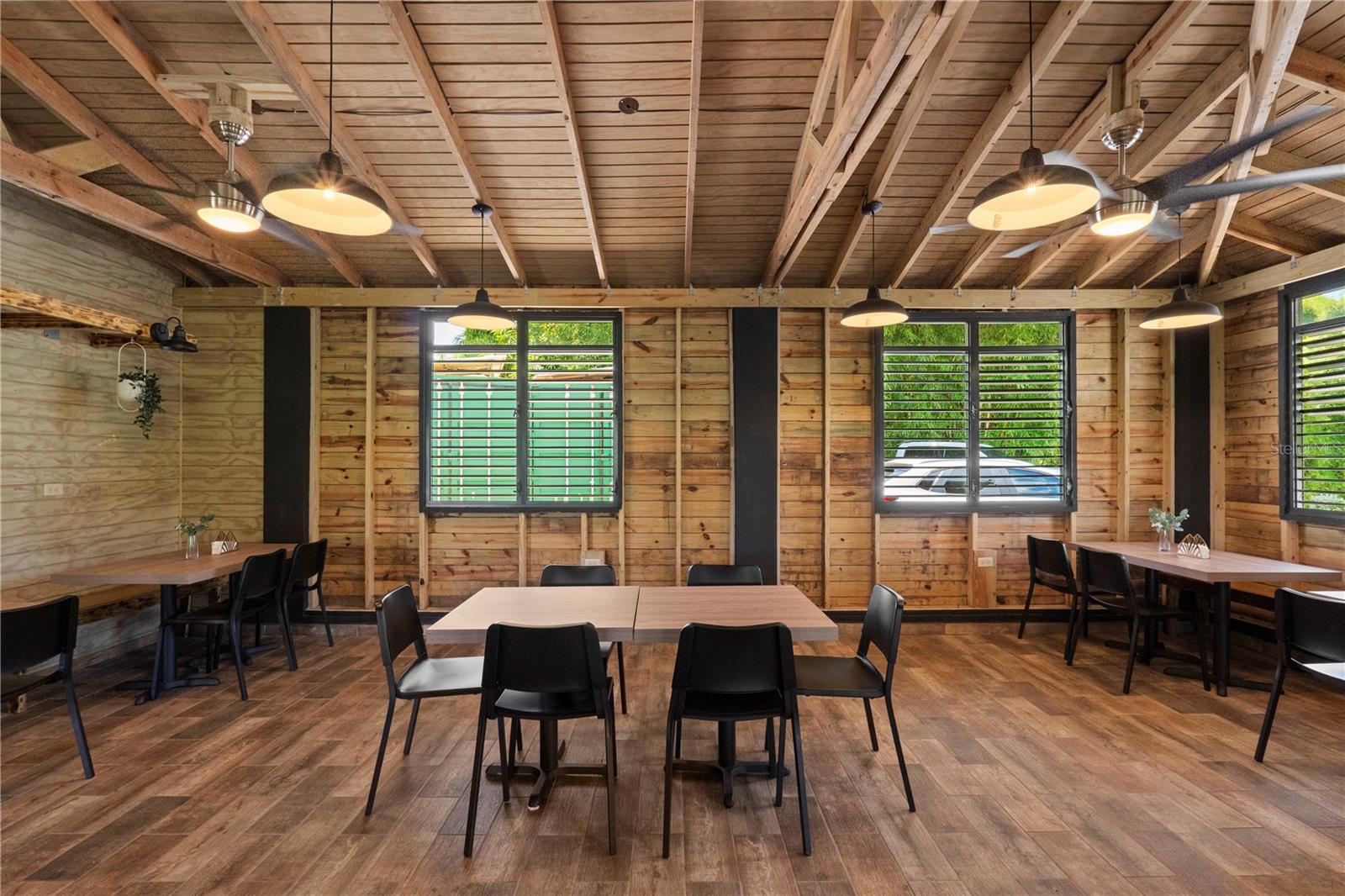 PR9116886 Property Photo