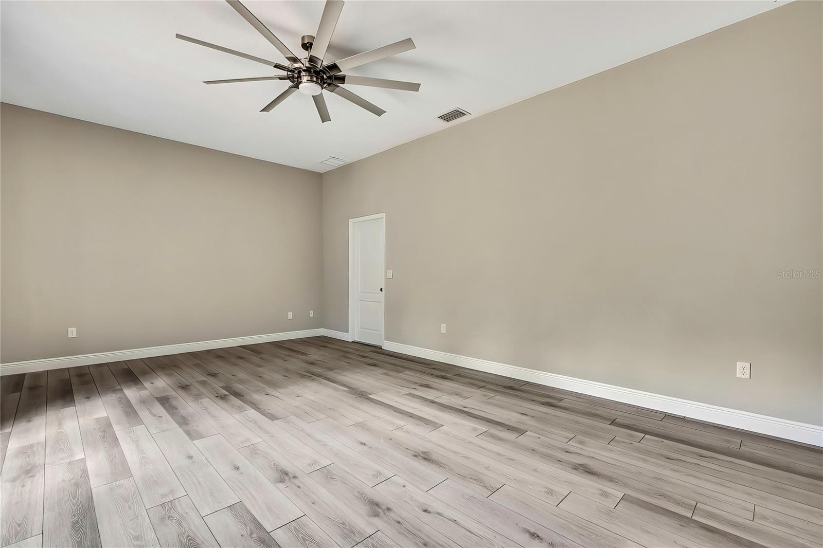 27338 ELKWOOD CIR, WESLEY CHAPEL, FL, 33544