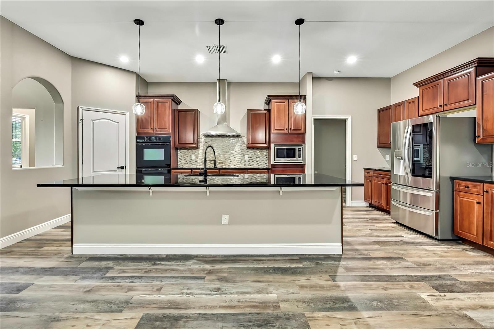 27338 ELKWOOD CIR, WESLEY CHAPEL, FL, 33544