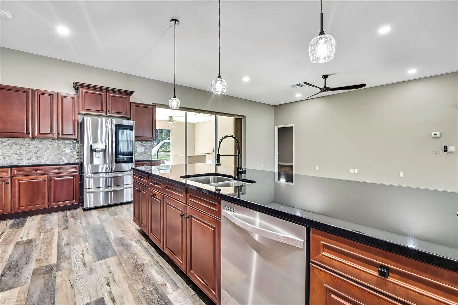 27338 ELKWOOD CIR, WESLEY CHAPEL, FL, 33544