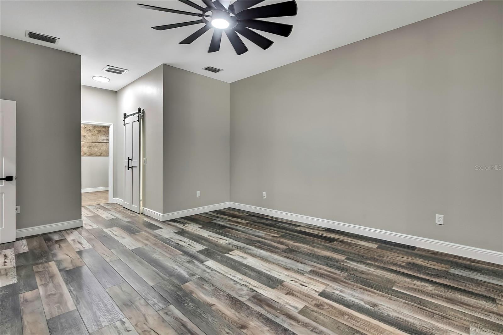 27338 ELKWOOD CIR, WESLEY CHAPEL, FL, 33544