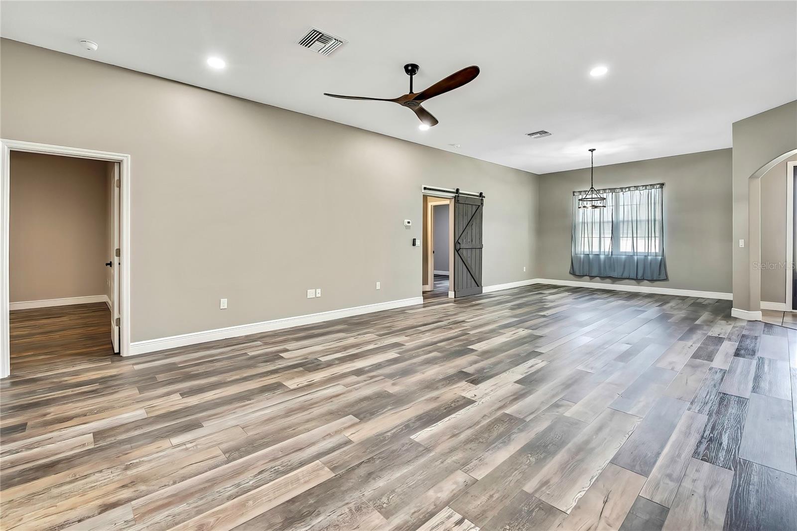 27338 ELKWOOD CIR, WESLEY CHAPEL, FL, 33544