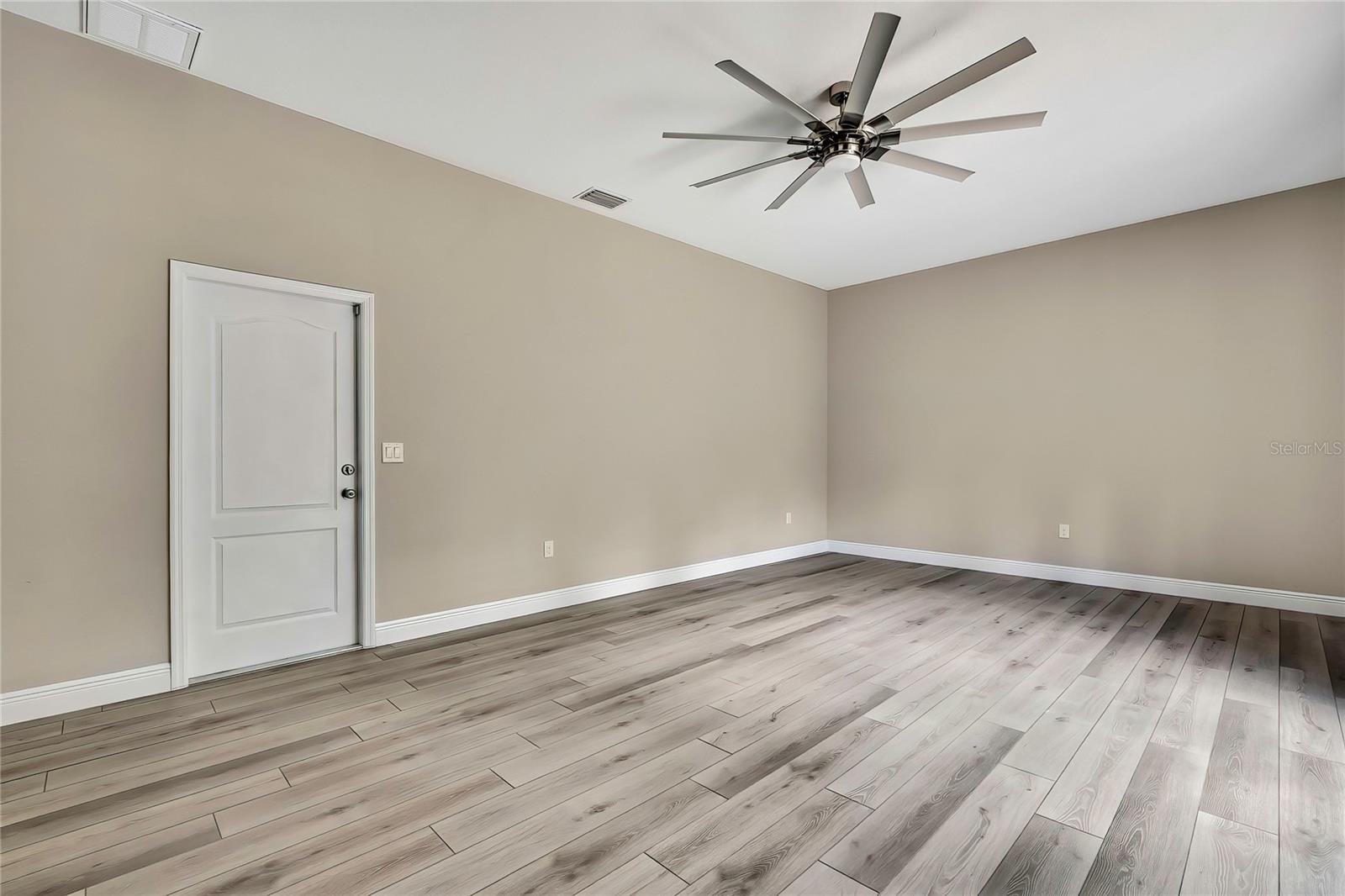 27338 ELKWOOD CIR, WESLEY CHAPEL, FL, 33544