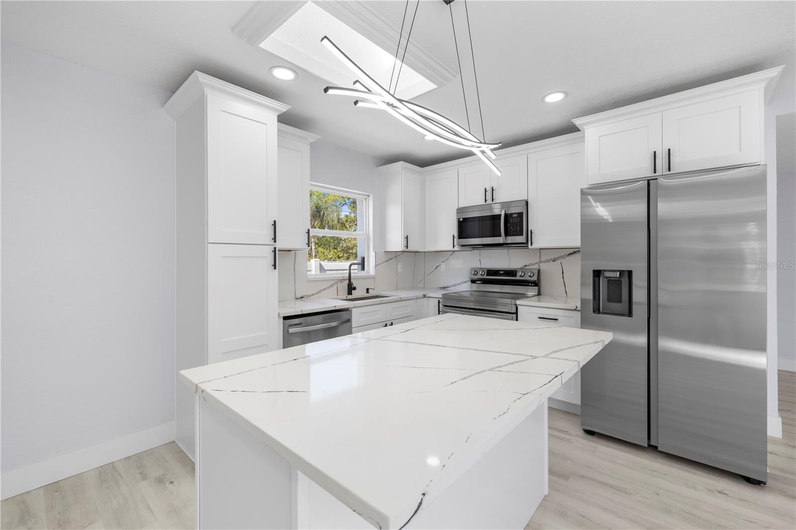 3135 33RD AVE N, ST PETERSBURG, FL, 33713