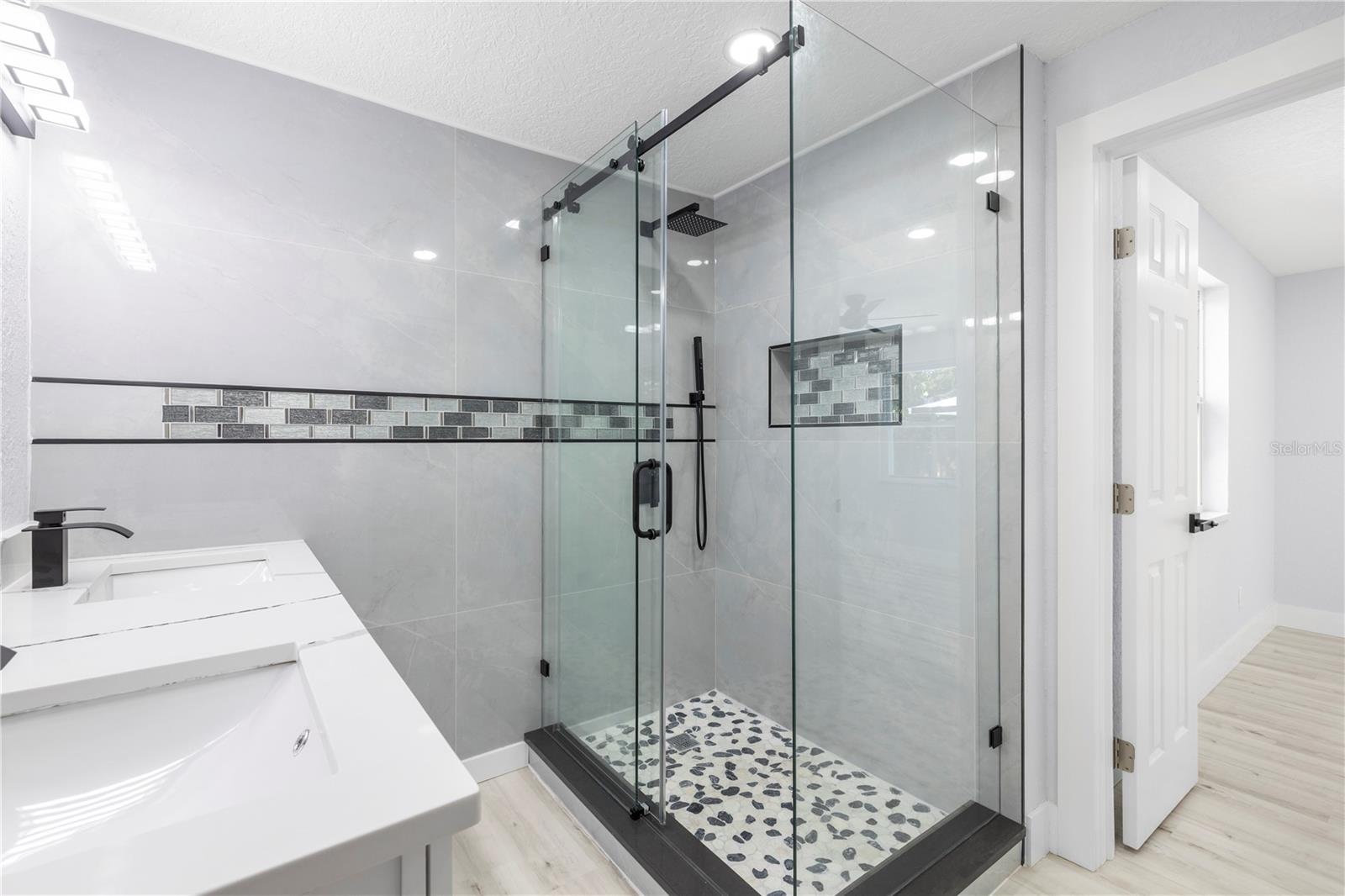 3135 33RD AVE N, ST PETERSBURG, FL, 33713