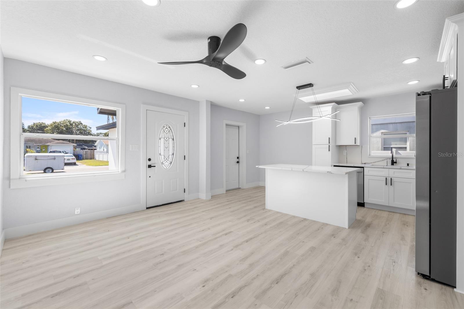 3135 33RD AVE N, ST PETERSBURG, FL, 33713