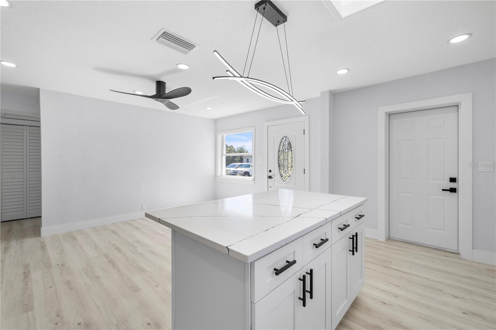 3135 33RD AVE N, ST PETERSBURG, FL, 33713