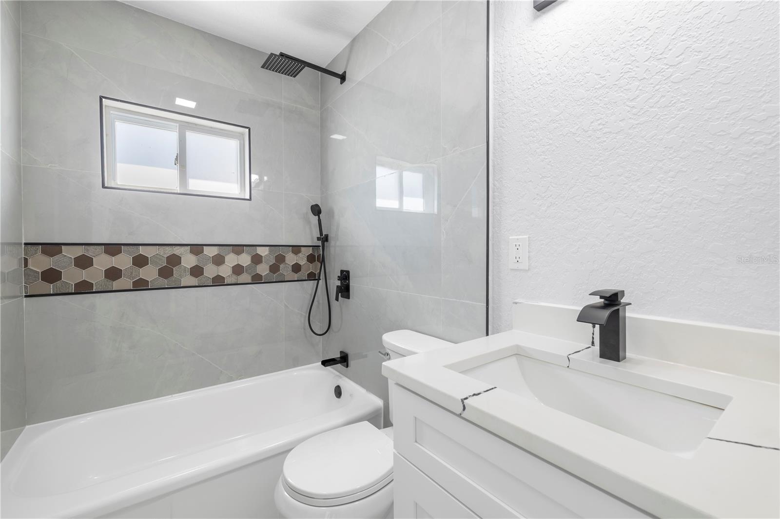 3135 33RD AVE N, ST PETERSBURG, FL, 33713