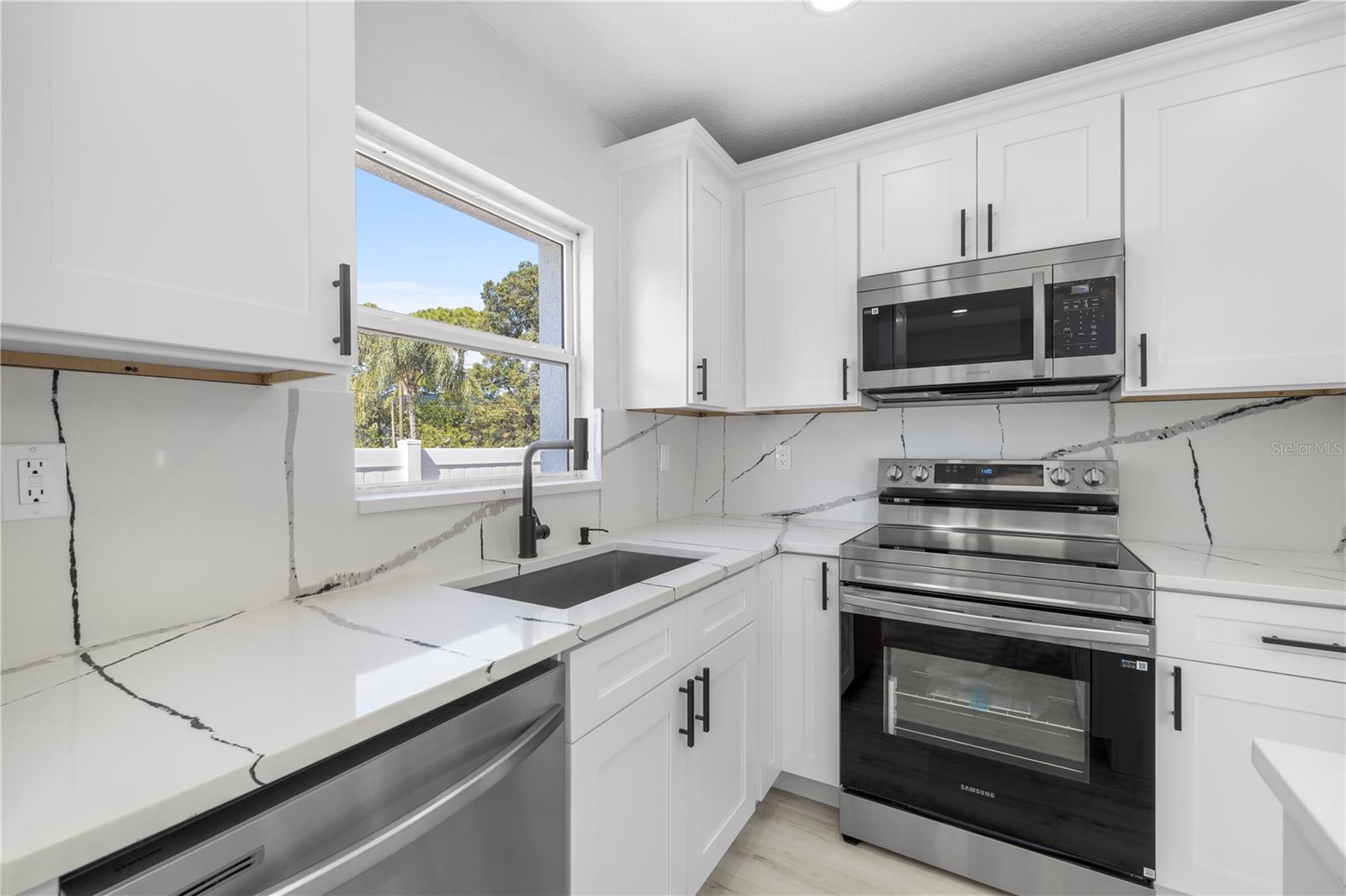 3135 33RD AVE N, ST PETERSBURG, FL, 33713