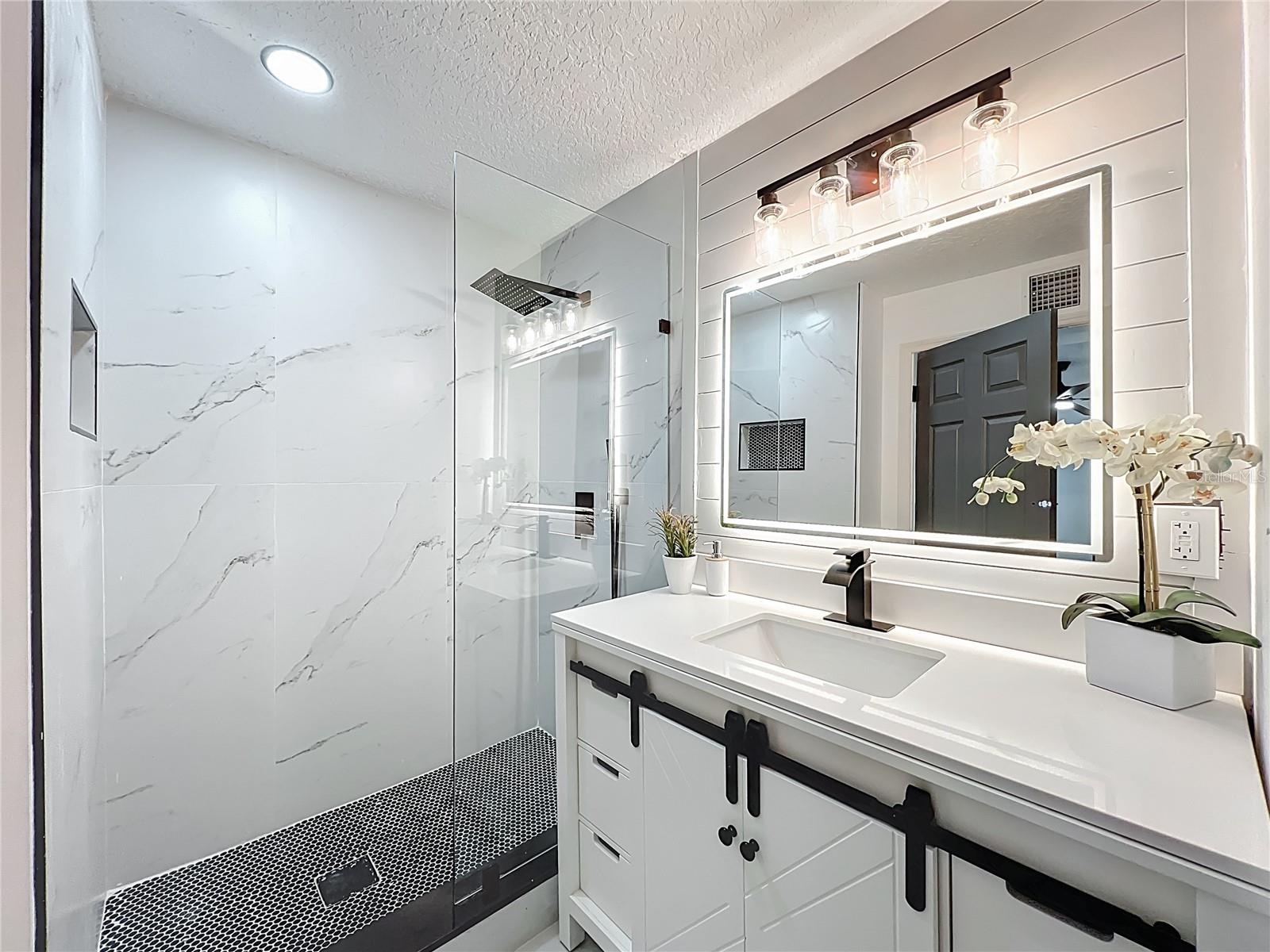 6124 DOGWOOD DR, ORLANDO, FL, 32807