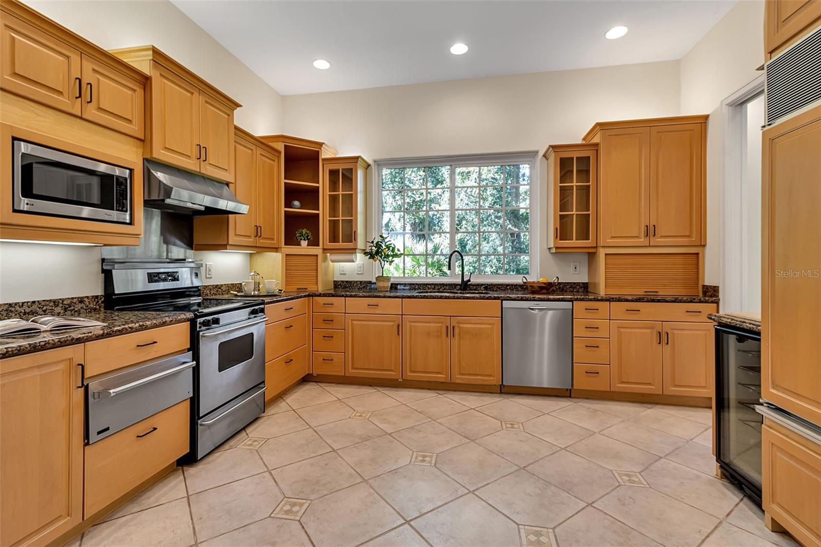 137 OSPREY POINT DR, OSPREY, FL, 34229