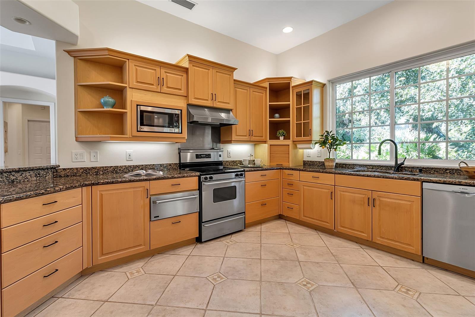 137 OSPREY POINT DR, OSPREY, FL, 34229