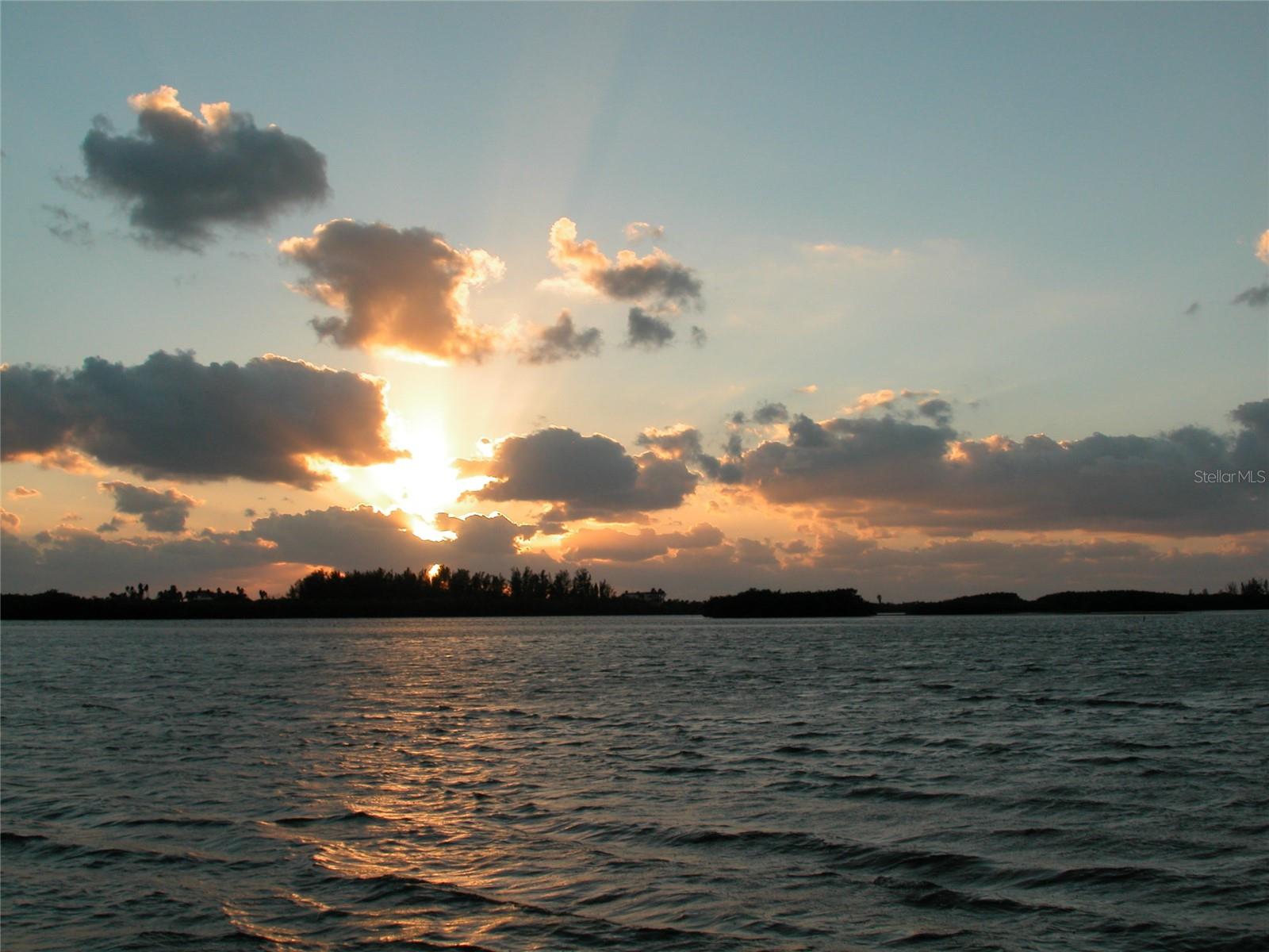 137 OSPREY POINT DR, OSPREY, FL, 34229