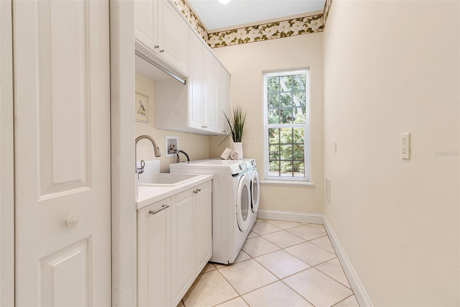 137 OSPREY POINT DR, OSPREY, FL, 34229