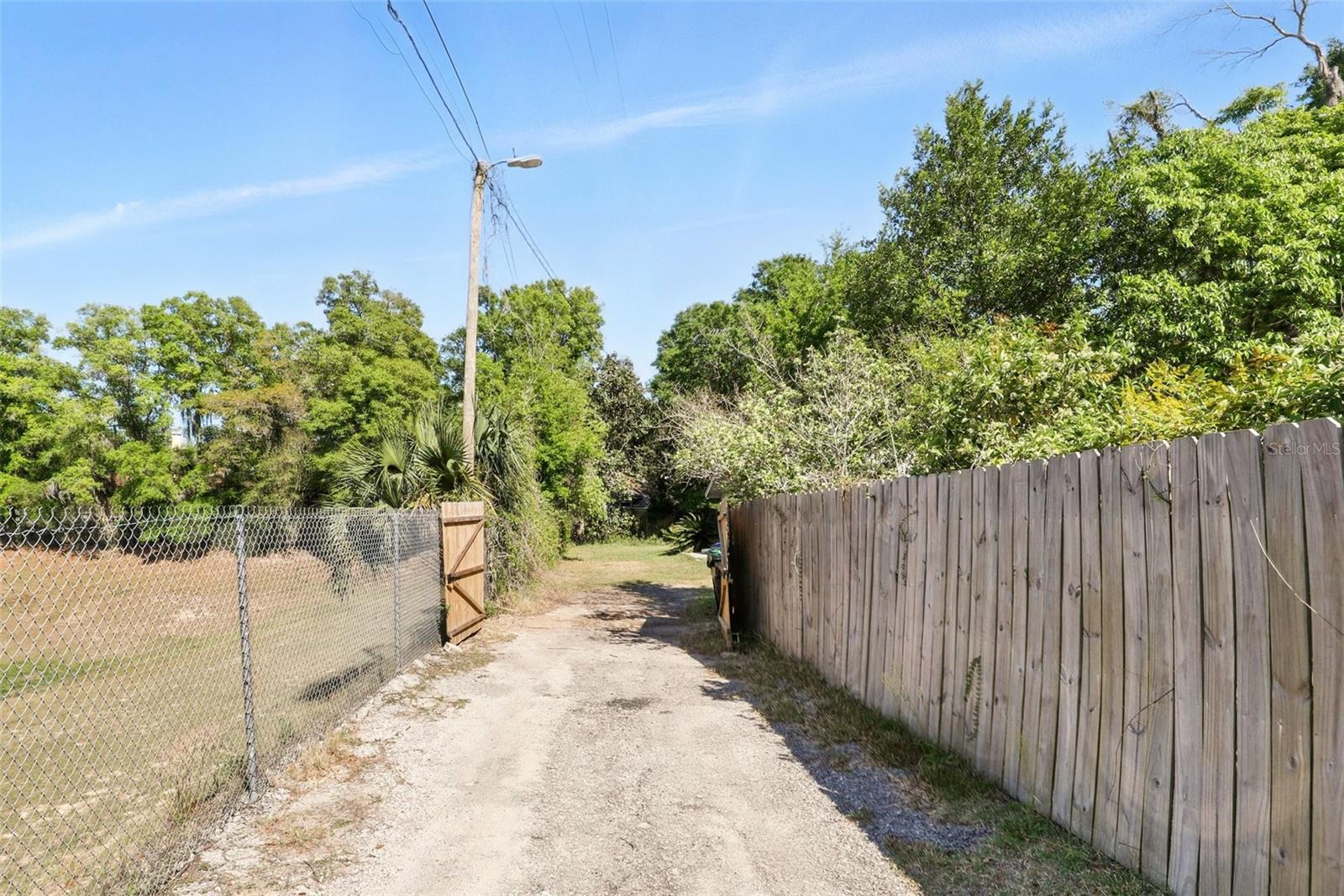 1617 ACACIA RD, APOPKA, FL, 32712