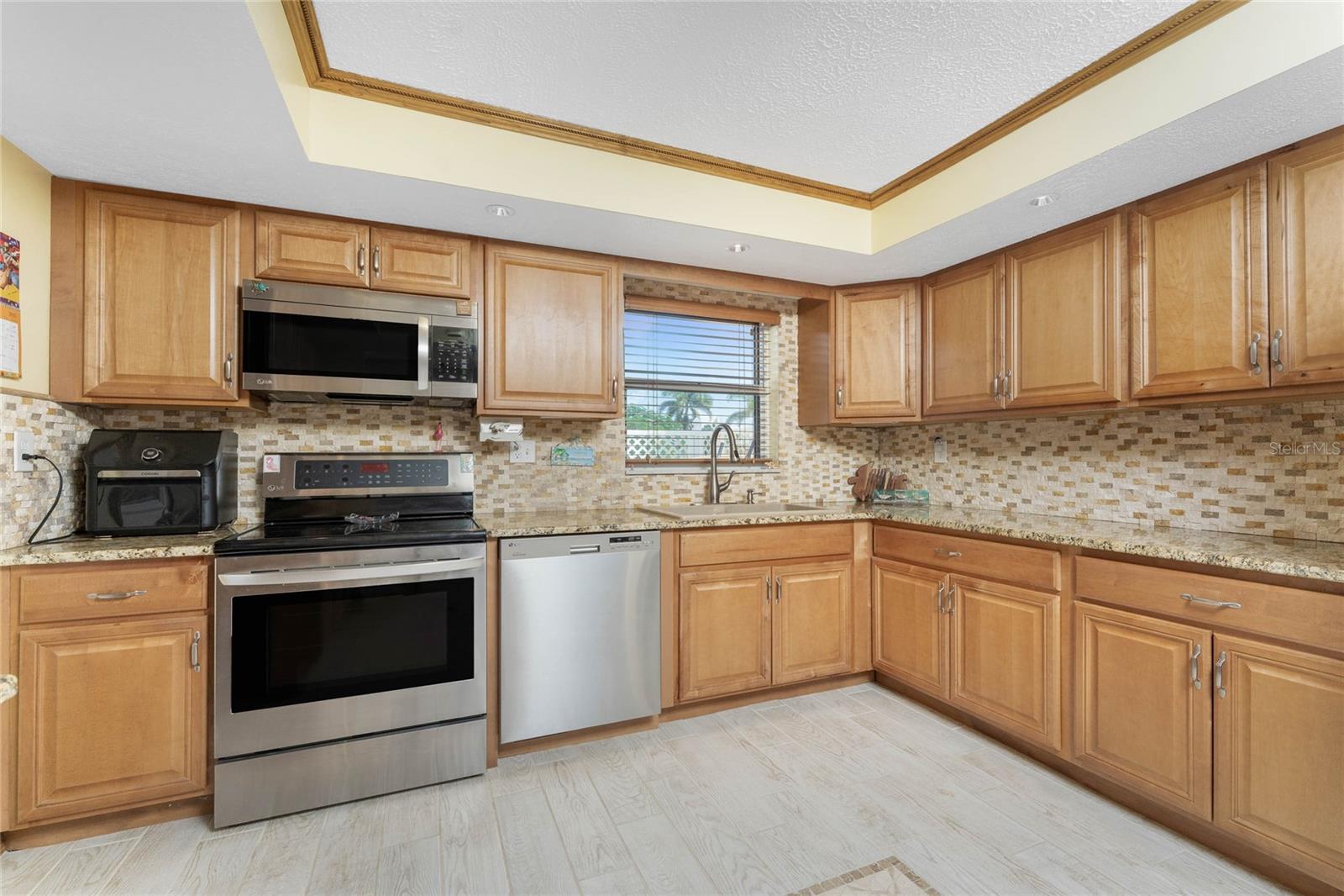 3 OAKLAND HILLS CT, ROTONDA WEST, FL, 33947