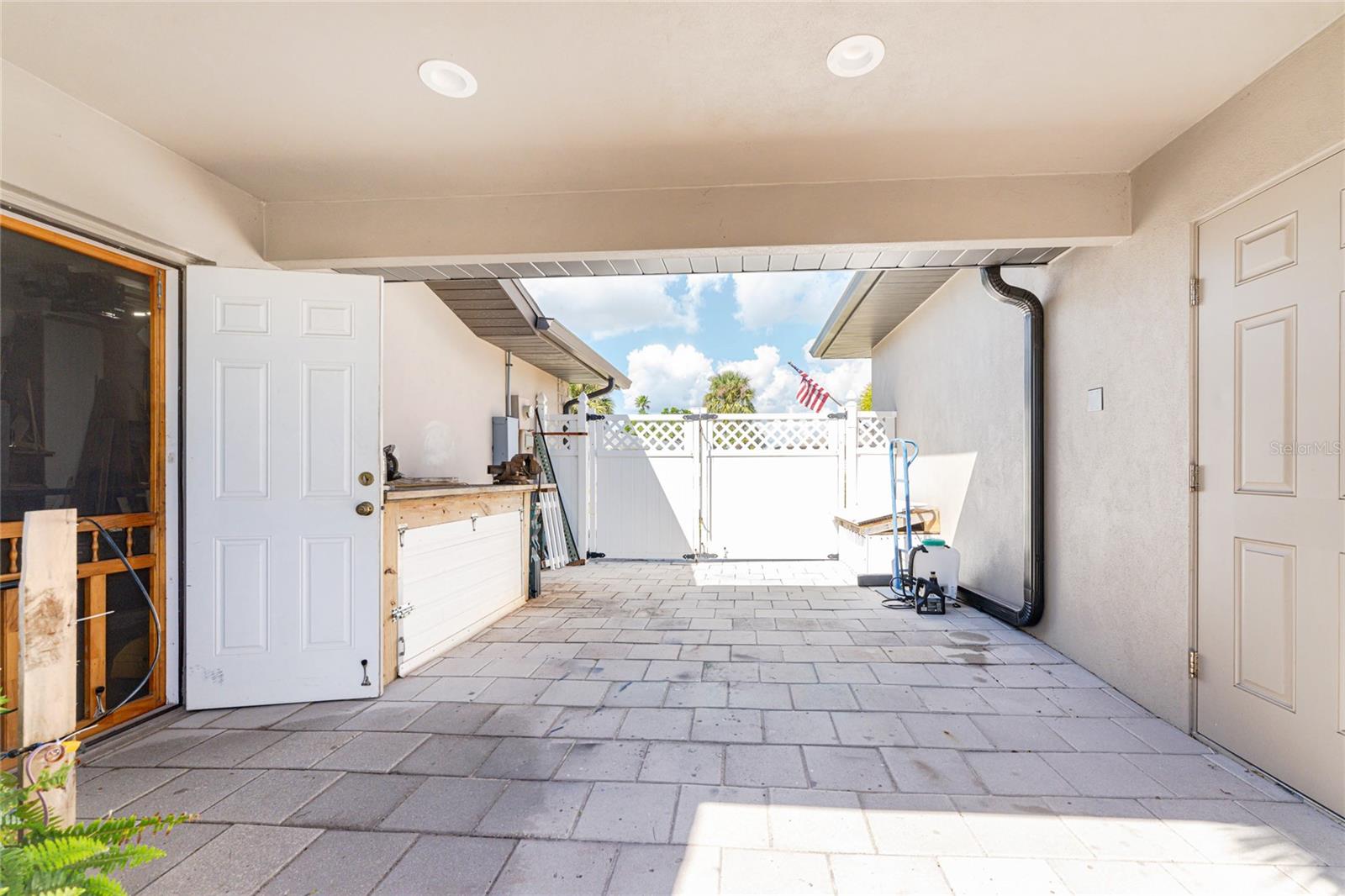 3 OAKLAND HILLS CT, ROTONDA WEST, FL, 33947