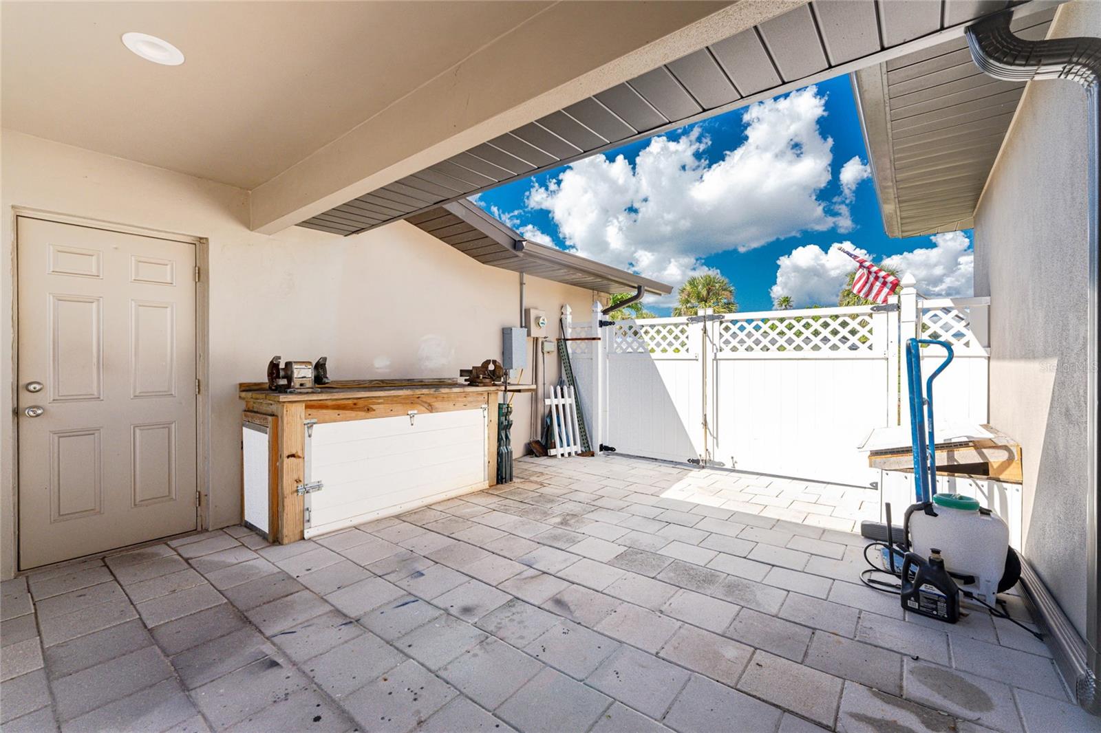 3 OAKLAND HILLS CT, ROTONDA WEST, FL, 33947