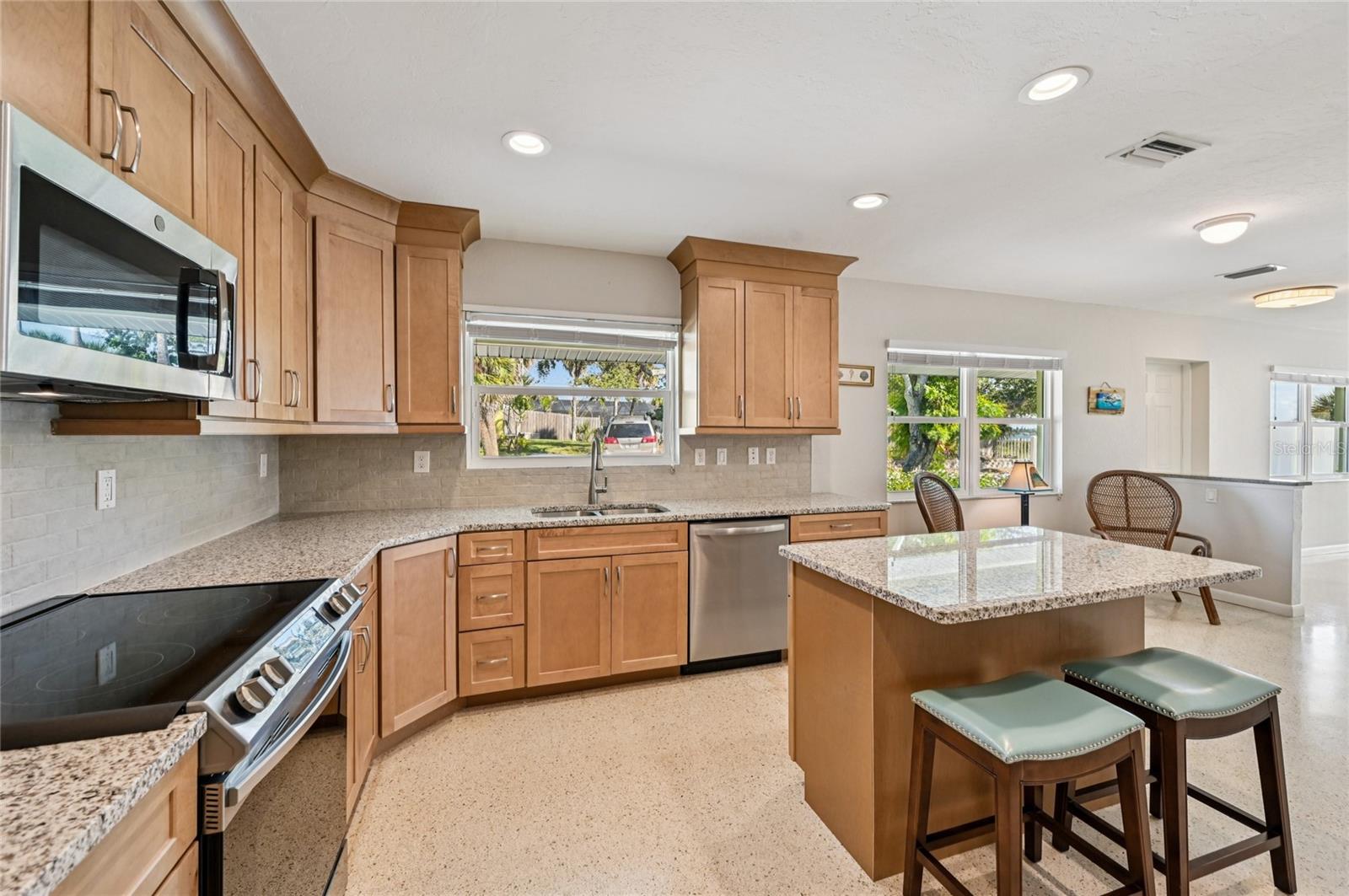 6027 MANASOTA KEY RD, ENGLEWOOD, FL, 34223