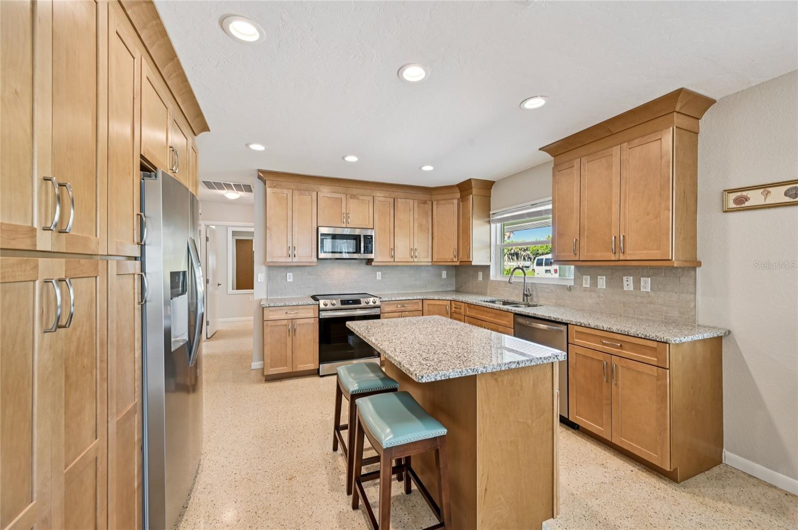 6027 MANASOTA KEY RD, ENGLEWOOD, FL, 34223