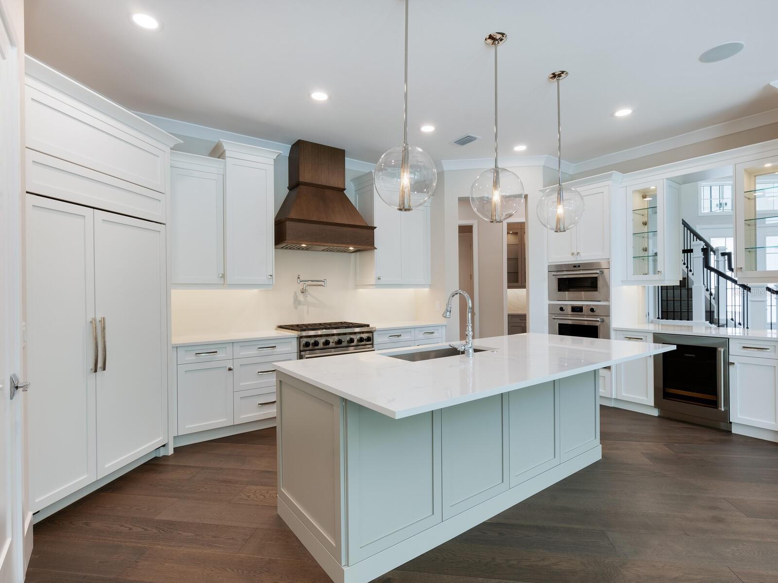 1637 HYDE PARK ST, SARASOTA, FL, 34239