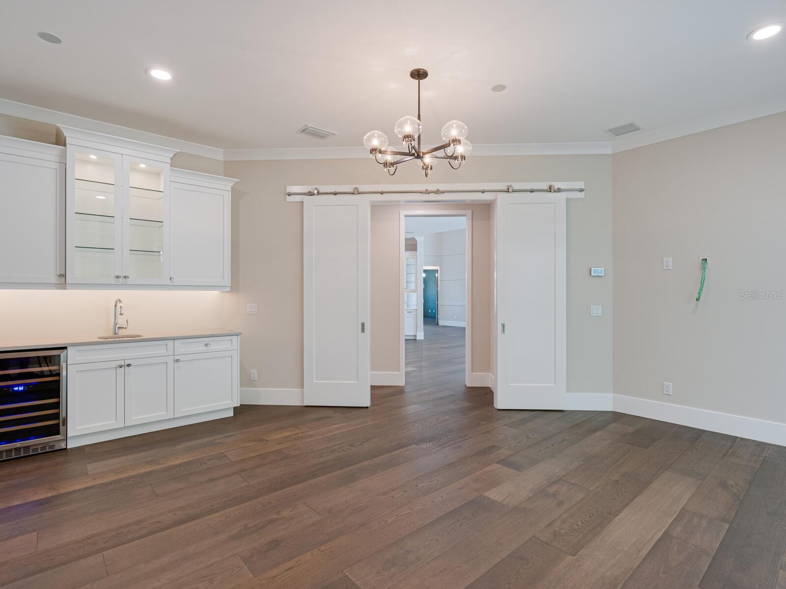 1637 HYDE PARK ST, SARASOTA, FL, 34239