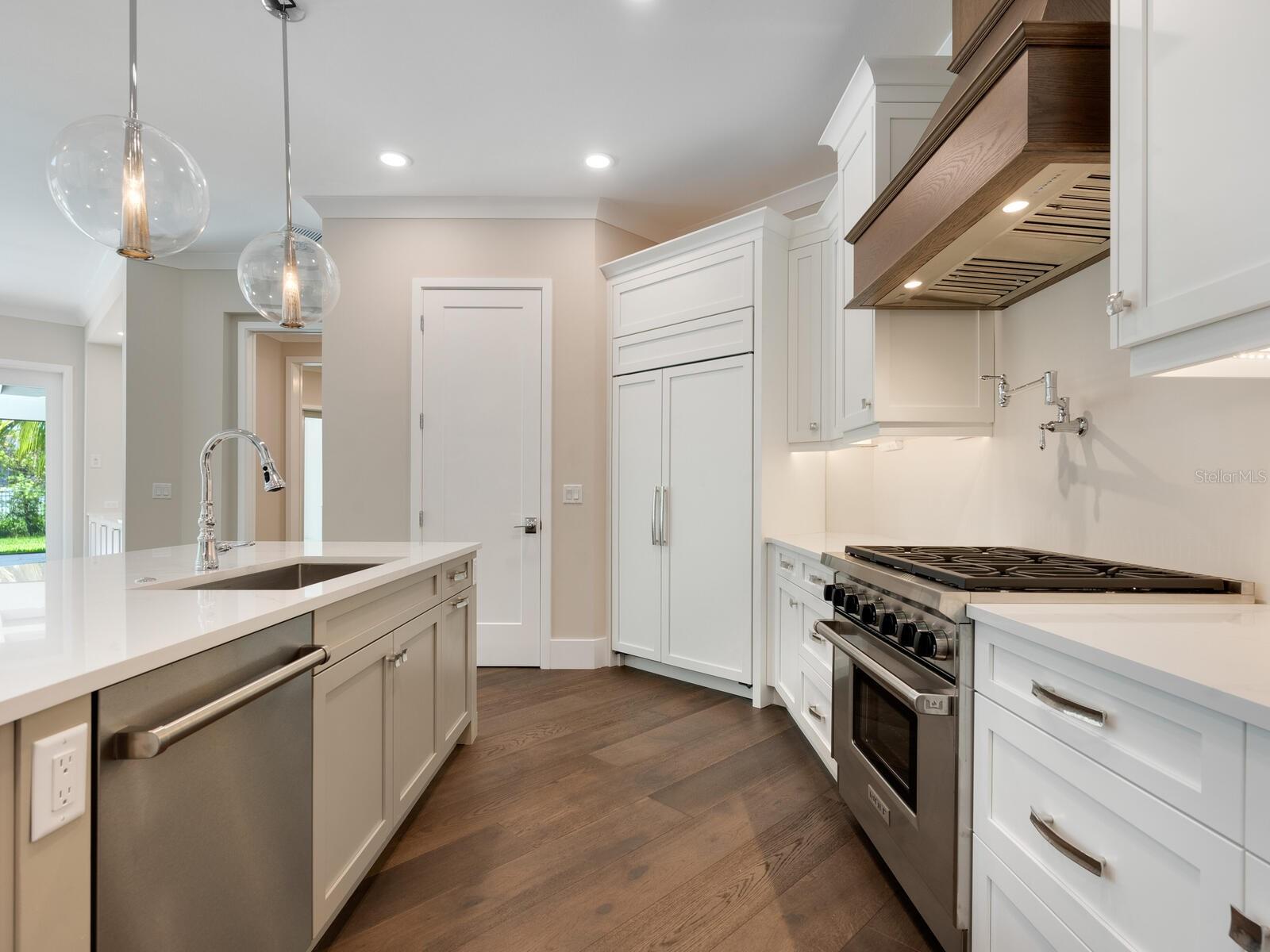 1637 HYDE PARK ST, SARASOTA, FL, 34239