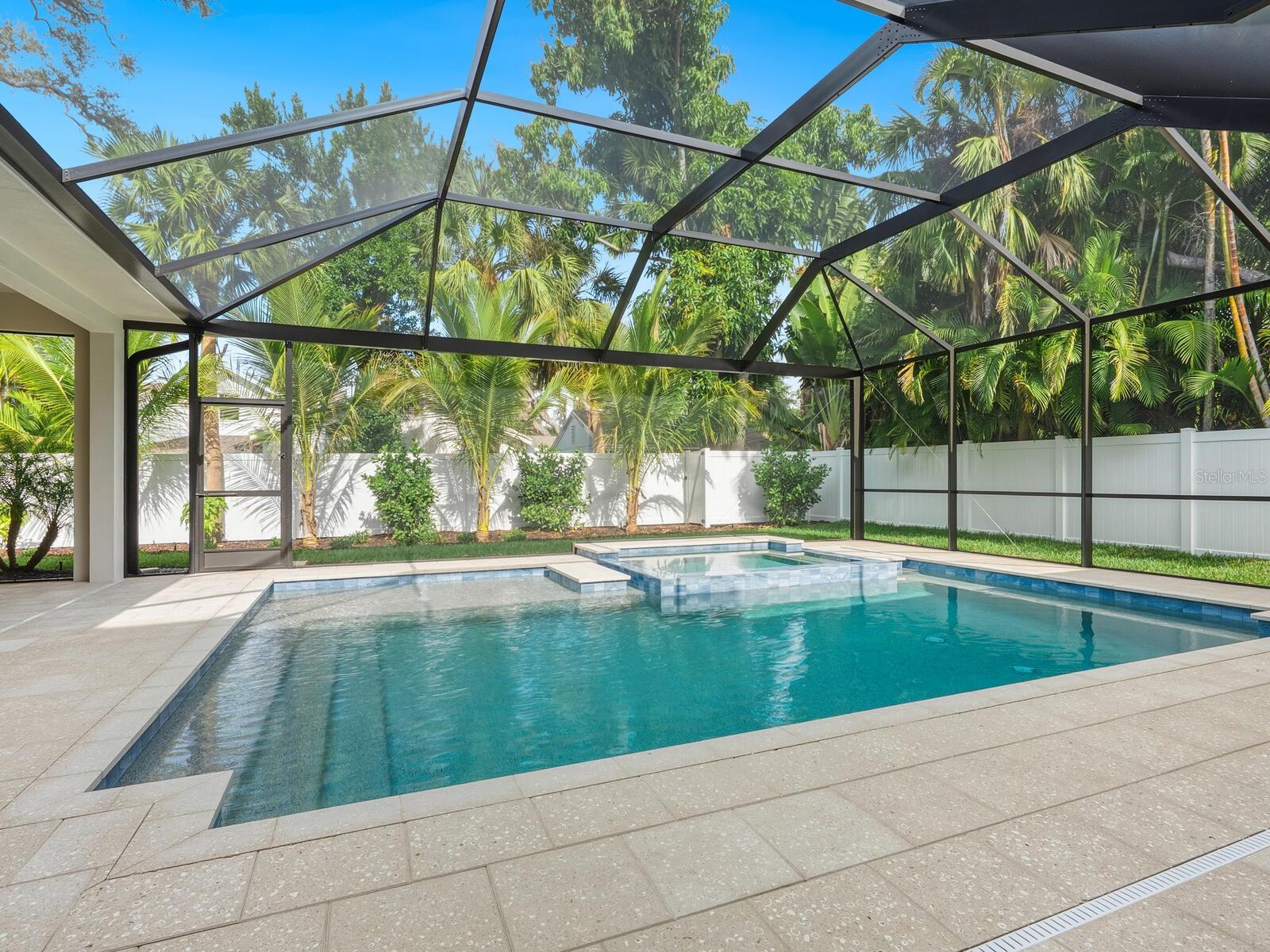 A4669446 Property Photo