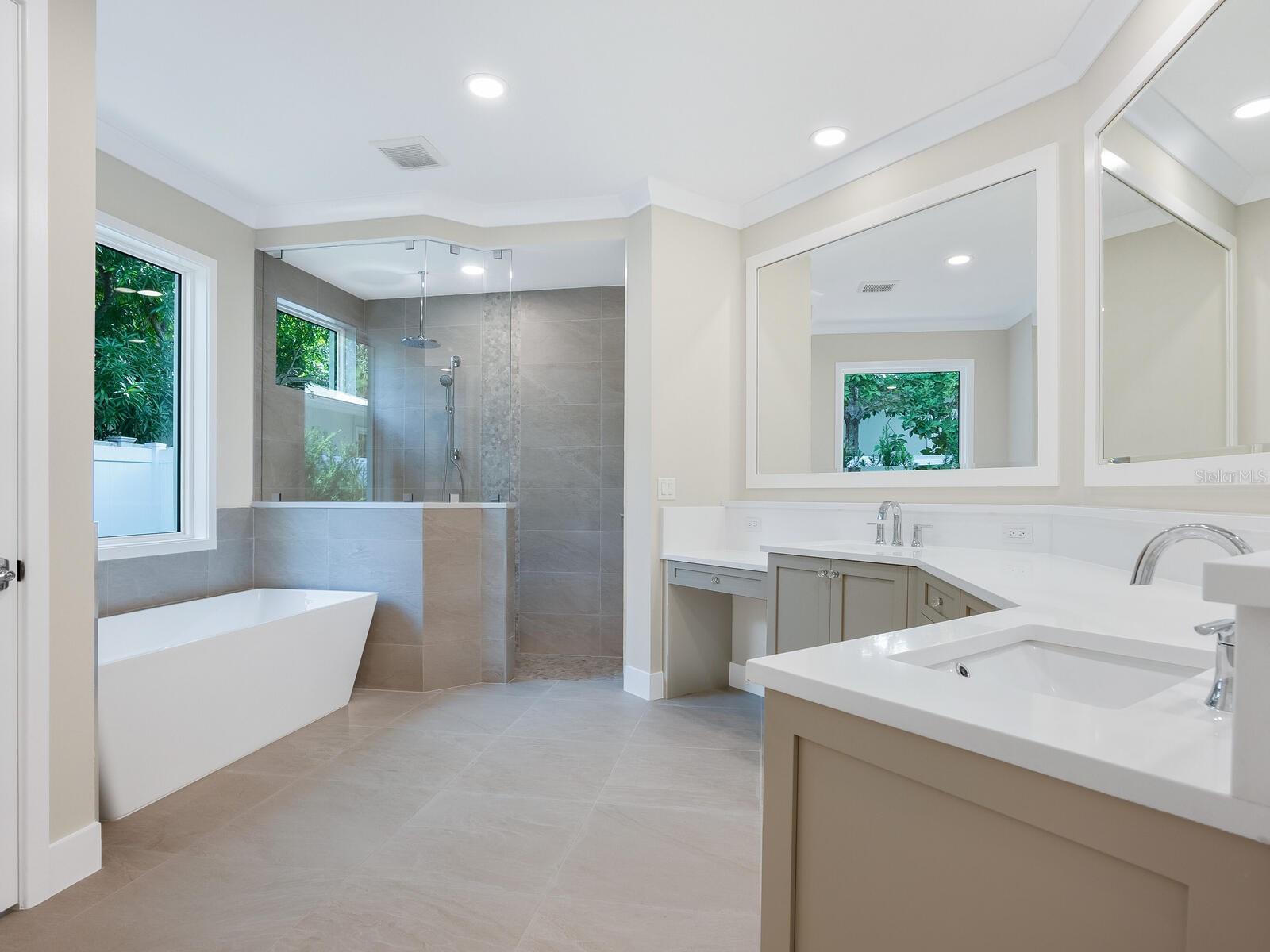 A4669446 Property Photo