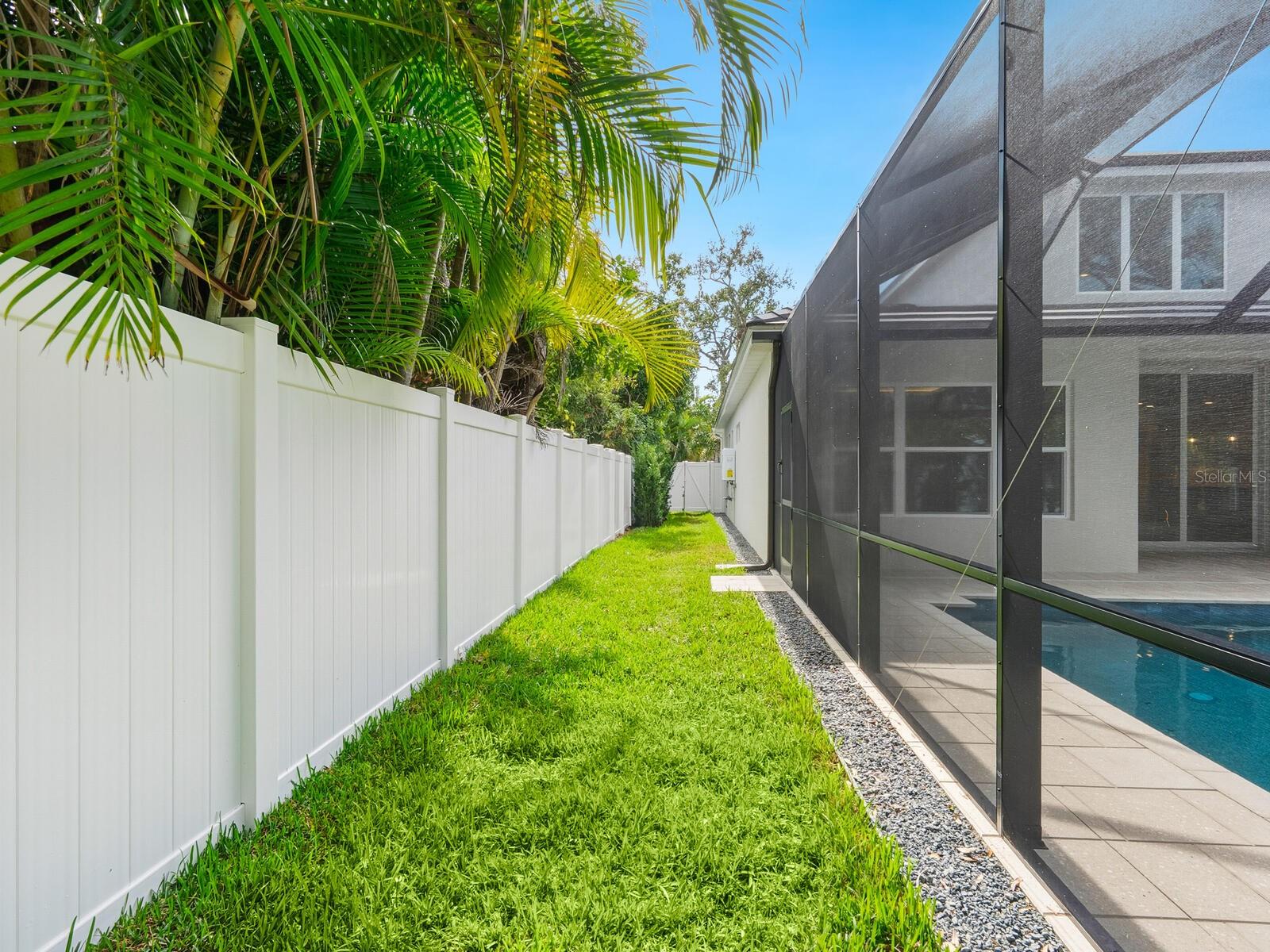 A4669446 Property Photo