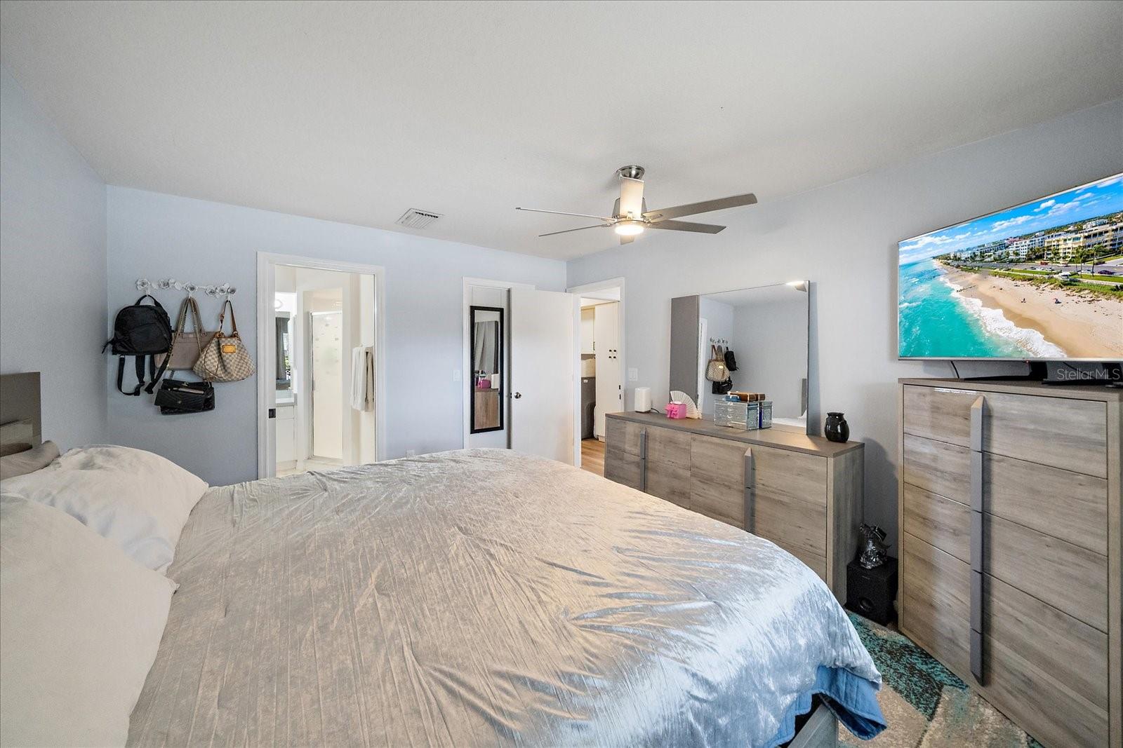 2030 OLD TREVOR WAY, SARASOTA, FL, 34232