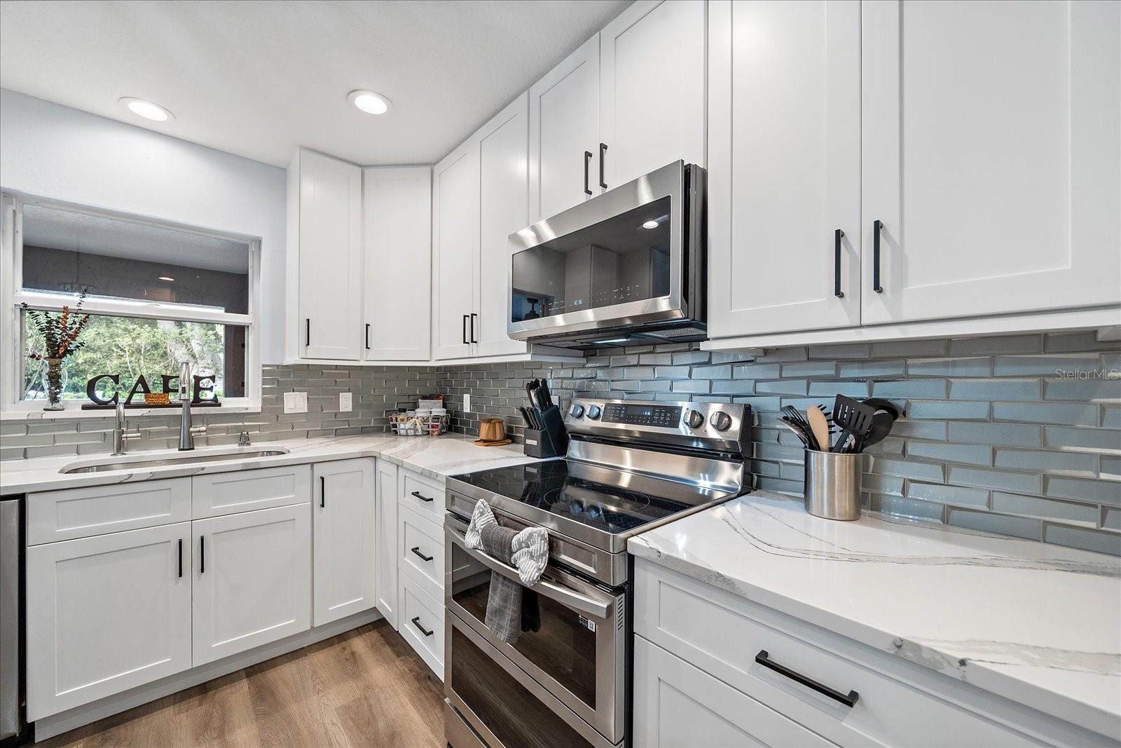 2030 OLD TREVOR WAY, SARASOTA, FL, 34232