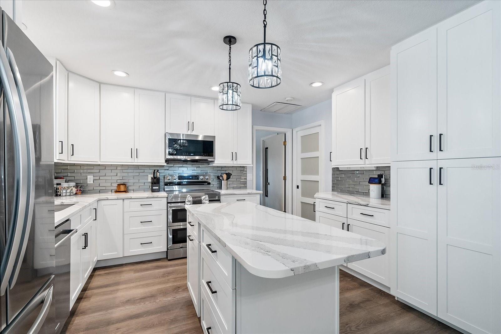 2030 OLD TREVOR WAY, SARASOTA, FL, 34232