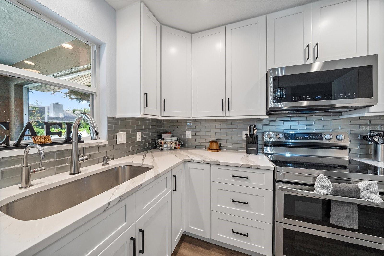 2030 OLD TREVOR WAY, SARASOTA, FL, 34232