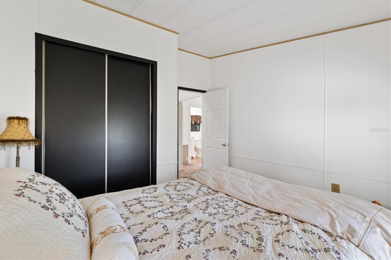 732 ROYAL PALM AVE, LADY LAKE, FL, 32159